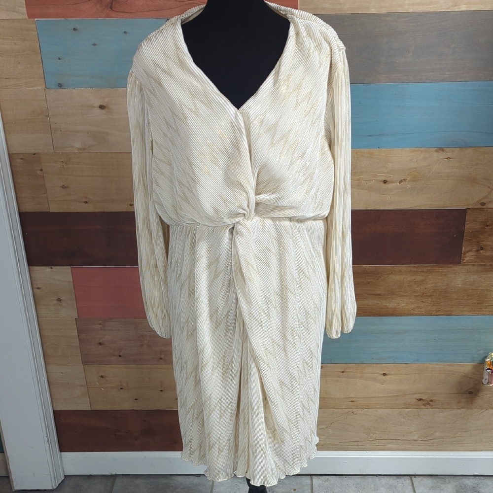New Without Tags Chic Cream Twist-Front Long Sleeve Dress 18/20 Petite